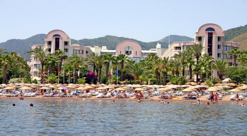 AQUA HOTEL
