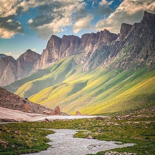 Uçaklı Van - Hakkari - Şırnak - Cizre - Mardin ( 4 gece konaklama )
