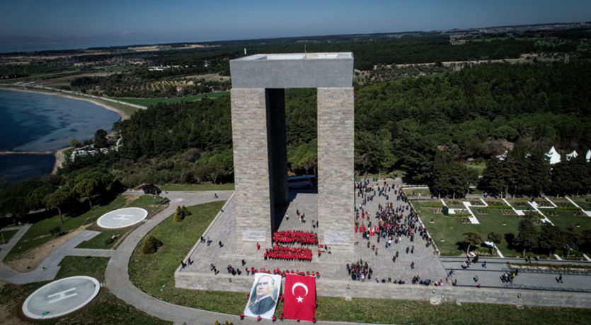 Bozcaada ve Çanakkale Şehitlikler