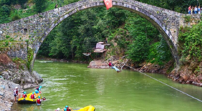 Uçaklı Orta ve Doğu Karadeniz ... Kuşadası - Aydın - İzmir çıkışlı