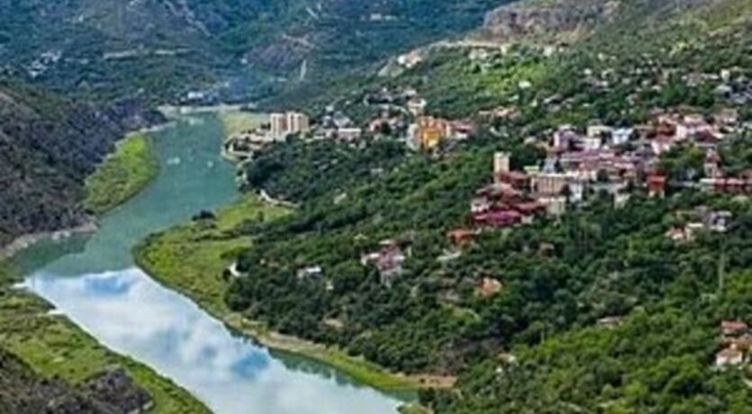 Uçaklı...Tunceli - Malatya - Elazığ - Kemaliye - Erzurum 