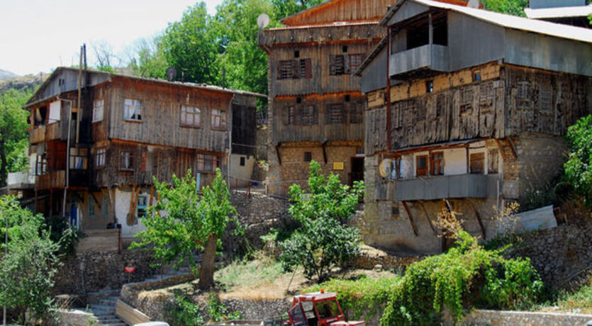 Uçaklı...Tunceli - Malatya - Elazığ - Kemaliye - Erzurum 