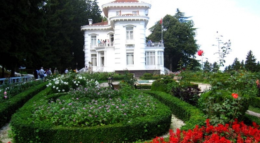 UÇAKLI BATUM TURU..UZUNGÖL..ATATÜRK KÖŞKÜ