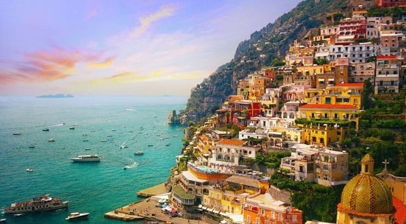 Amalfi Kıyıları - Sorento - Positano - Capri Adası - Napoli - Roma ( 4 gece konaklama ) 