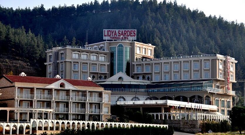 Salihli Lidya Sardes Termal Otelde Termal Keyfi 
