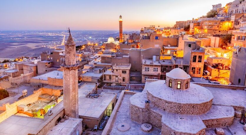 Uçaklı ... Mardin ve Mardin Köyleri - Zerzevan Kalesi ve Diyarbakır 2026 tüm sezon ( 2 gece konaklama ) 